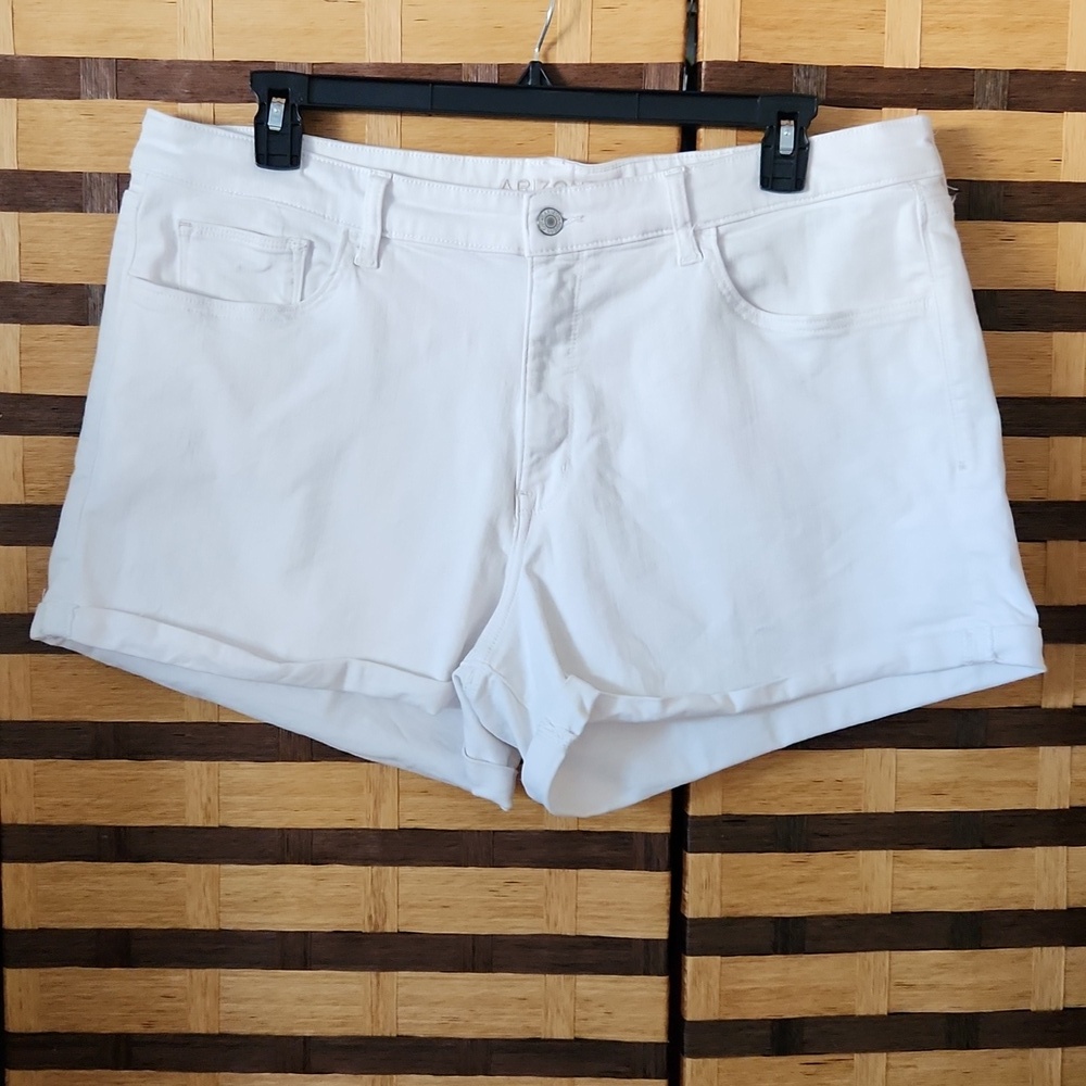 Arizona white jean shorts